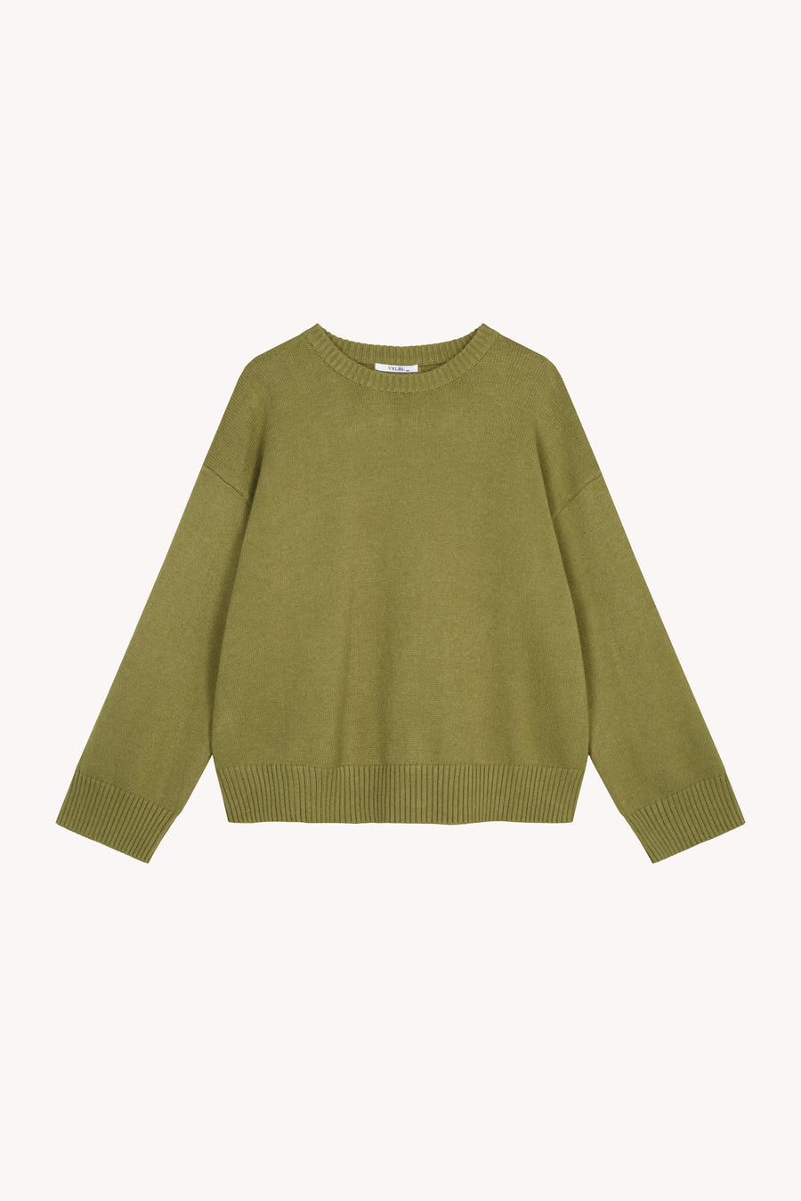 Oversized geschnittener Pullover aus weichem Strick mit Logo-Patch im Nacken und langen Ärmeln.